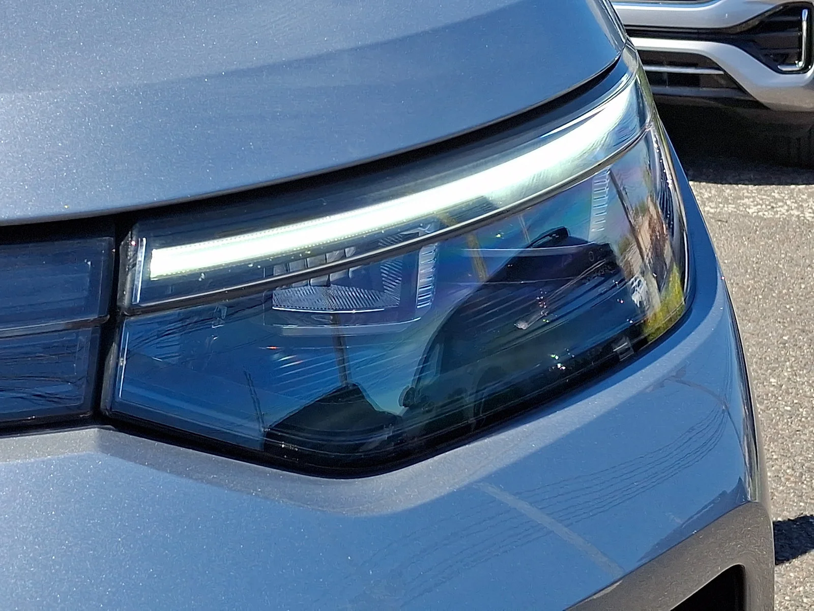 Used 2025 Pyrite Silver Metallic   K2k2 Volkswagen S image 9