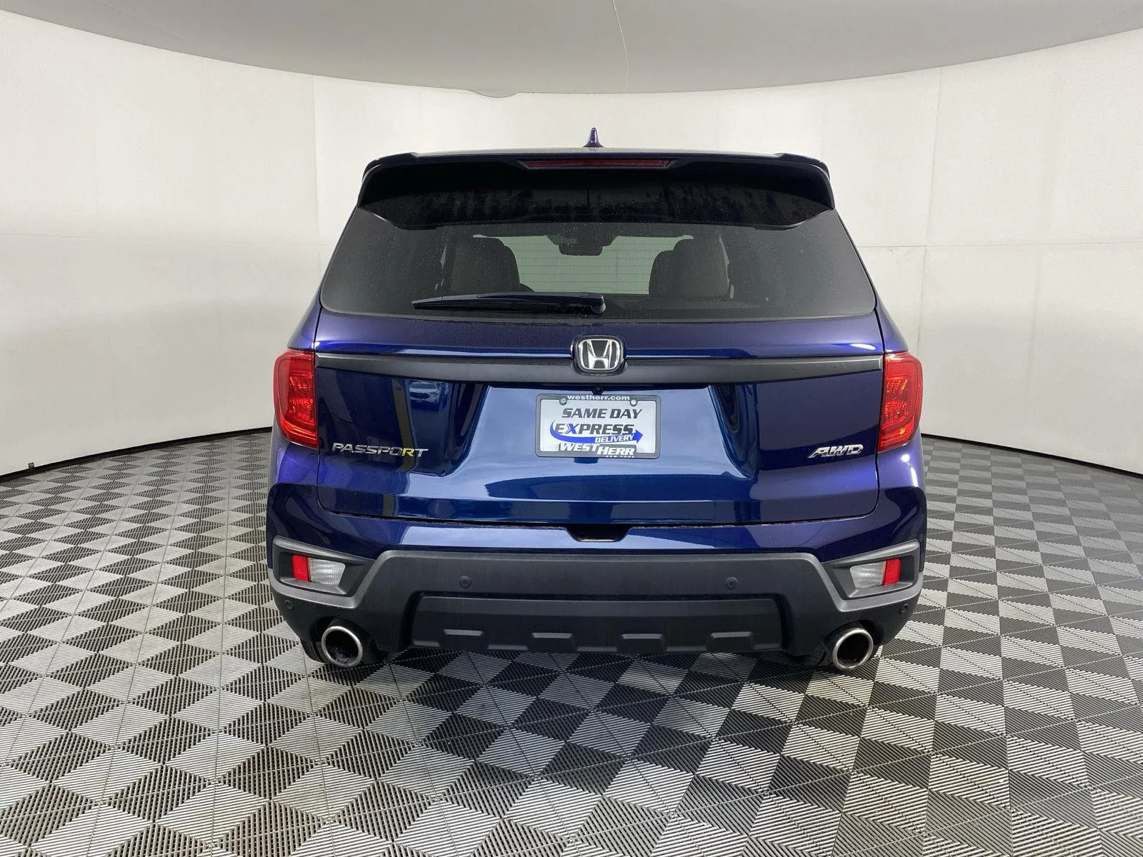 Used 2023 Obsidian Blue Pearl Honda EX-L image 6