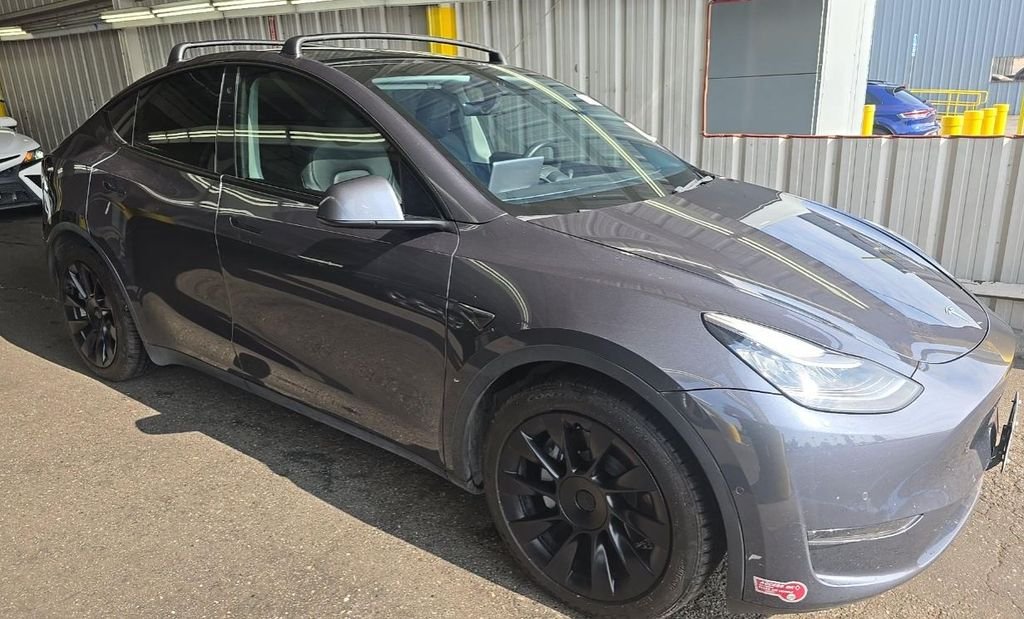 Used 2021 Gray Tesla Long Range image 2