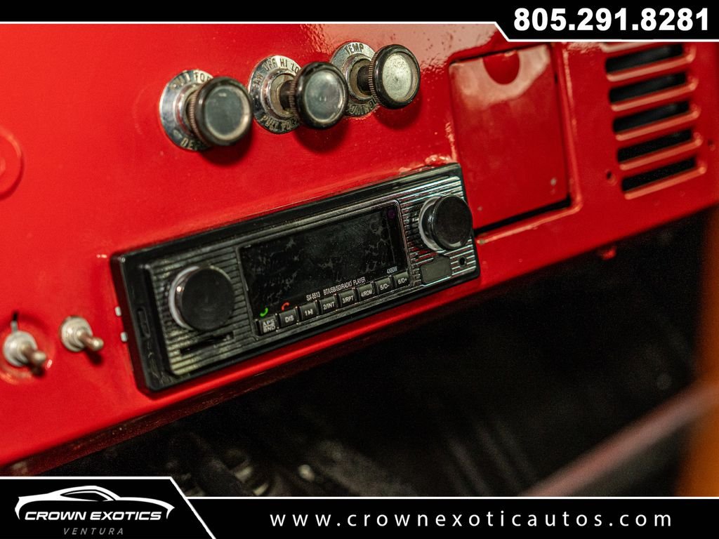 Used 1972  Ford 2dr Convertible image 31