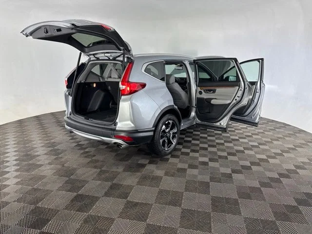 Used 2019 Silver Honda Touring image 18