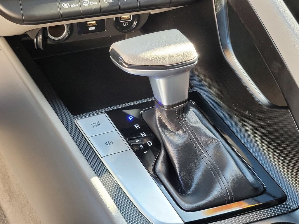 Used 2023 Gray Hyundai SEL image 22