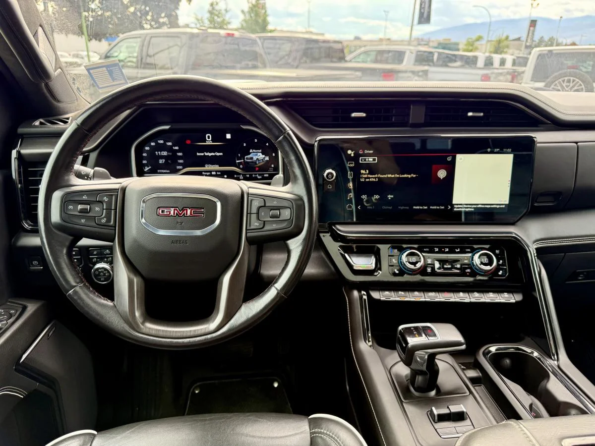 Used 2022 Grey GMC At4x image 19