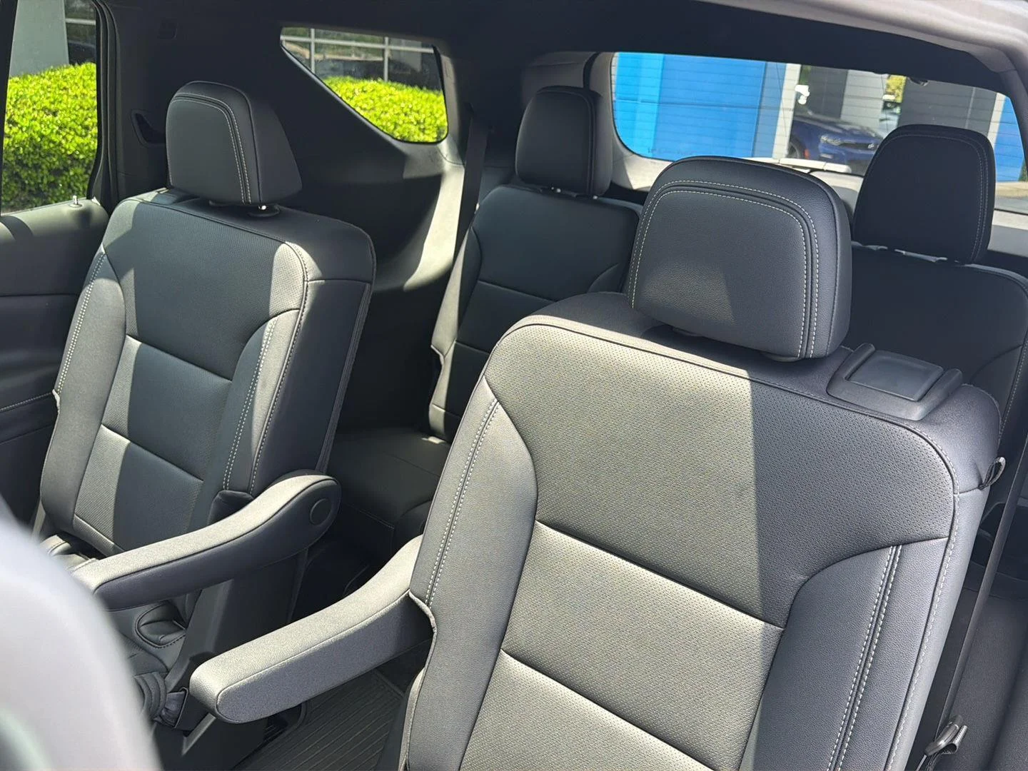 New 2026 Sterling Gray Metallic Chevrolet FWD LT image 31