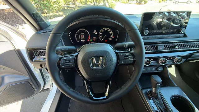 New 2026 Platinum White Pearl Honda 2WD SPORT image 25