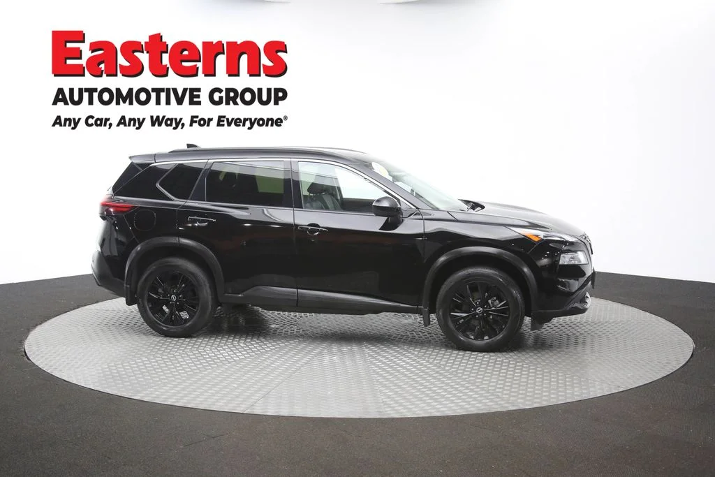 Used 2023 Black Nissan SV image 48