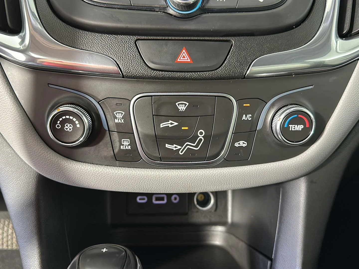 Used 2020 Mosaic Black Metallic Chevrolet LS image 33