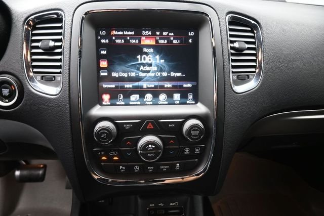 Used 2017 Gray Dodge SXT image 4