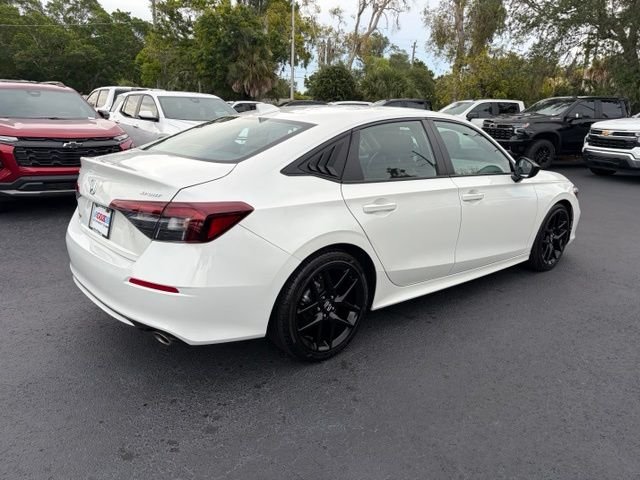 Used 2025  Honda Sport image 6