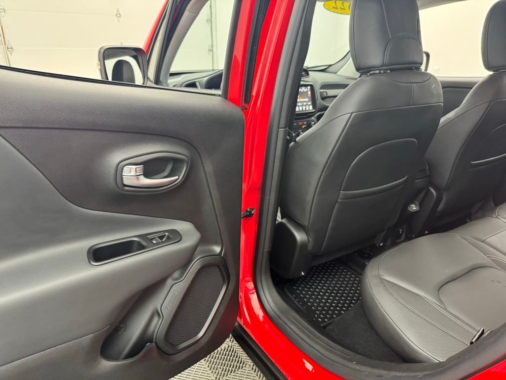 Used 2022 Colorado Red Clearcoat Jeep Limited image 37