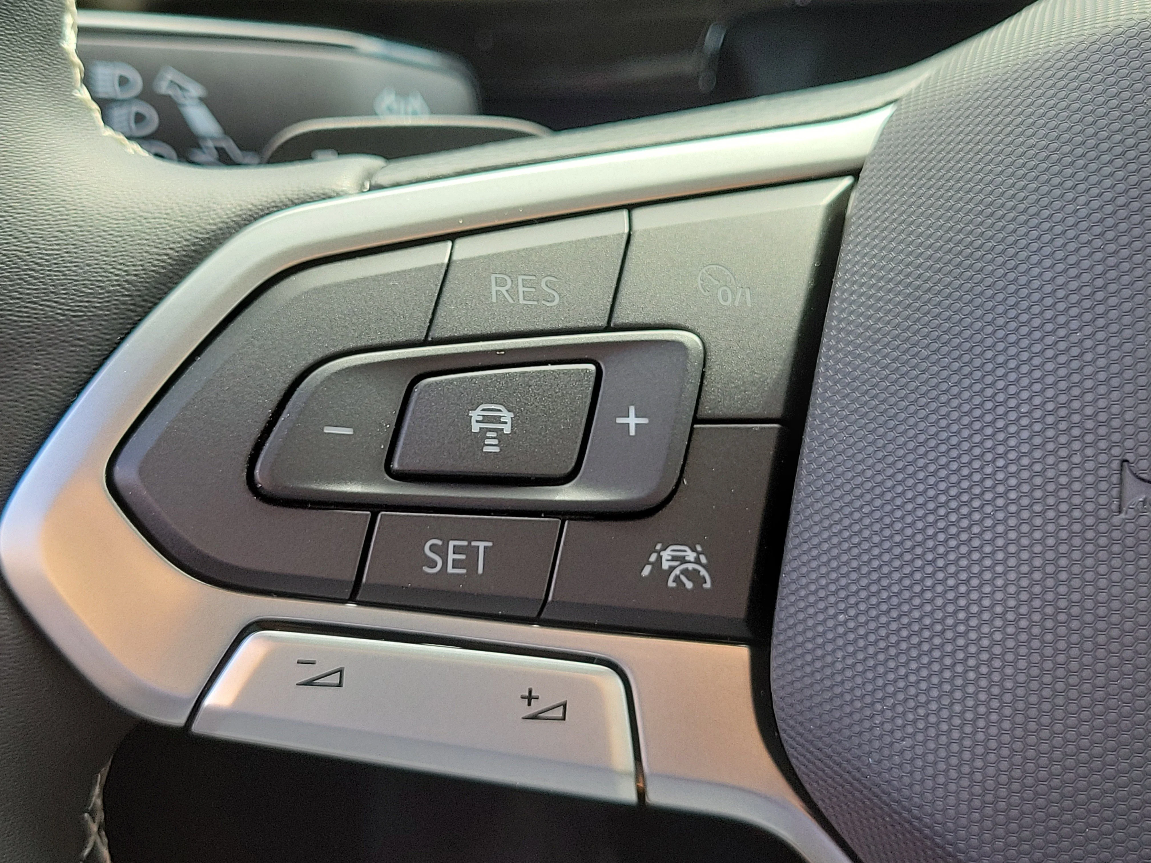 New 2026 Black Volkswagen SE w/Technology image 24
