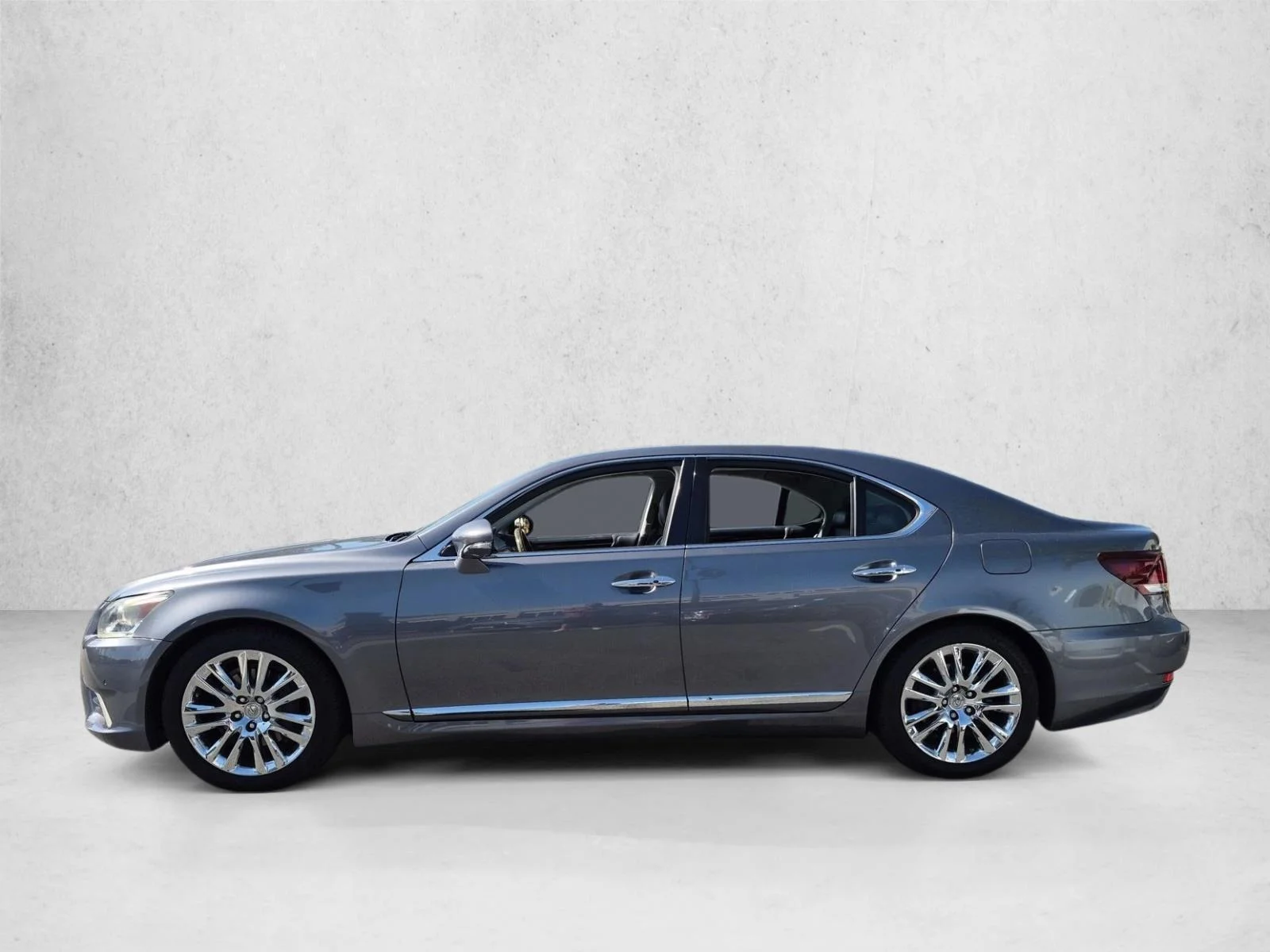 Used 2015 Nebula Gray Pearl Lexus  image 8