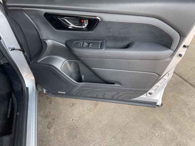 Used 2025 Silver Subaru Touring image 28