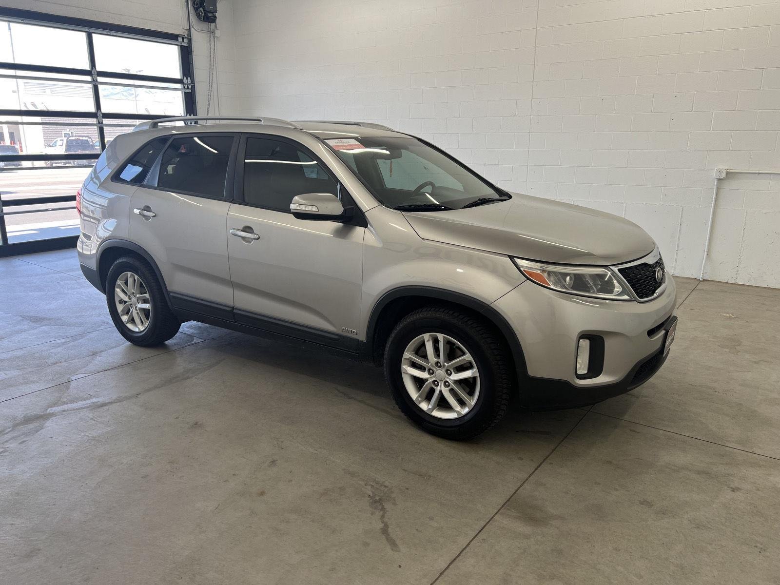 Used 2014 Satin Metal Kia LX image 5