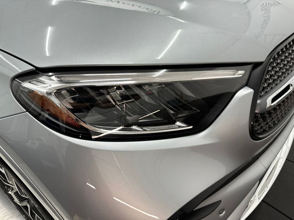 New 2026 Cirrus Silver Metallic Mercedes-Benz GLC 300 image 10