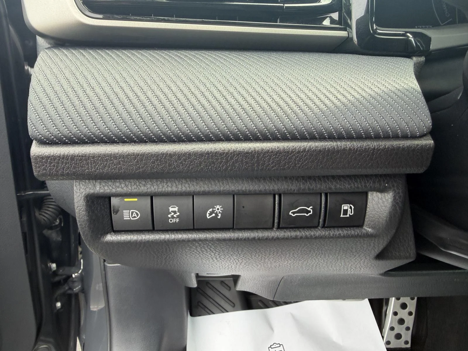 Used 2025 Underground Toyota SE image 19