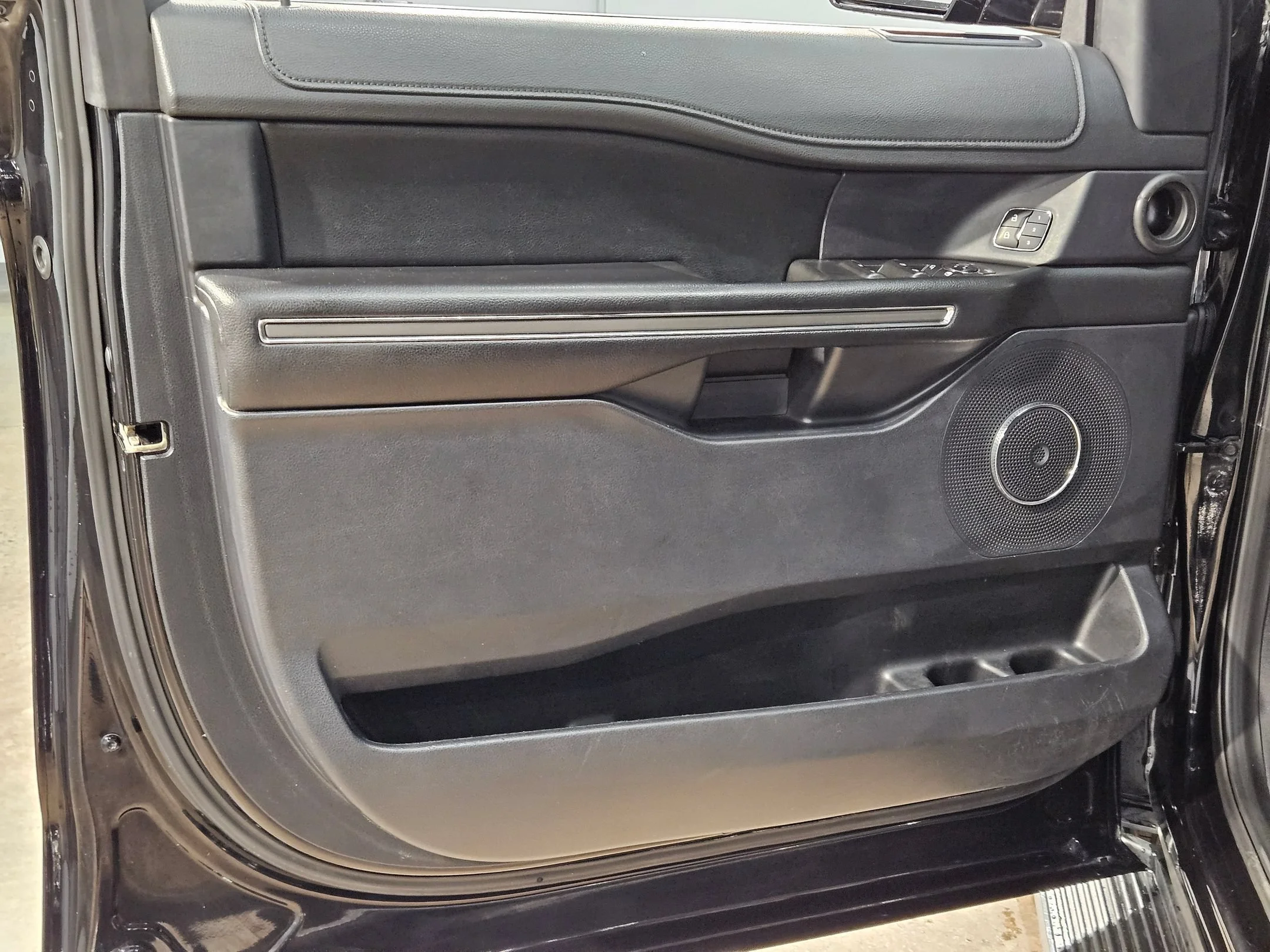 Used 2020 Agate Black Ford XLT image 20