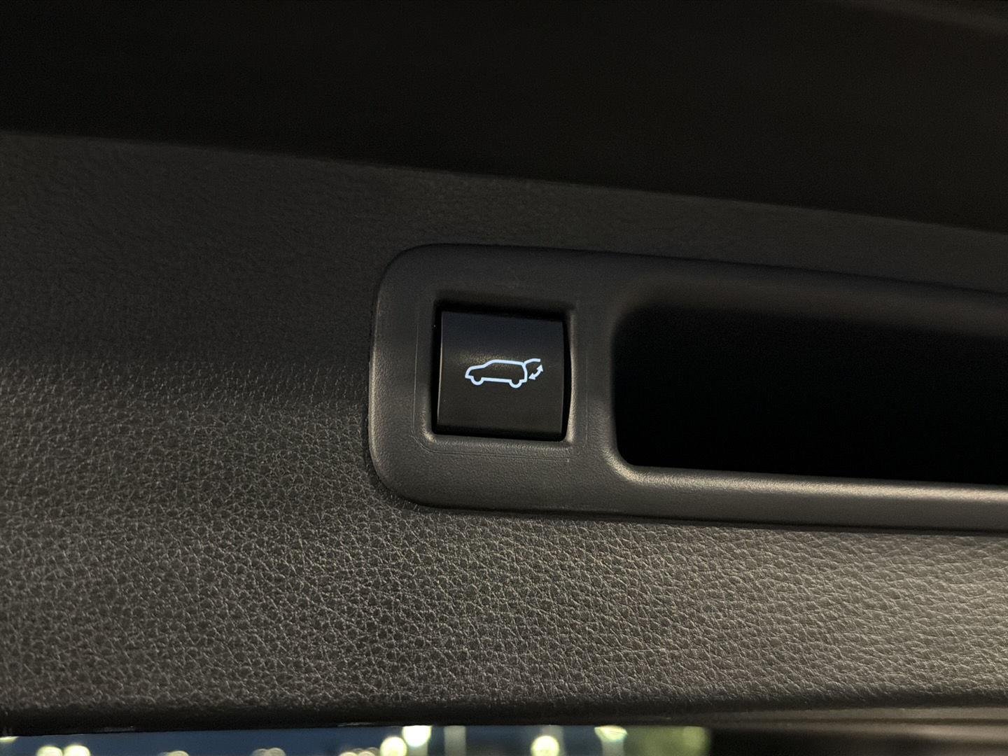Used 2025 Magnetic Gray Metallic Toyota XSE image 36