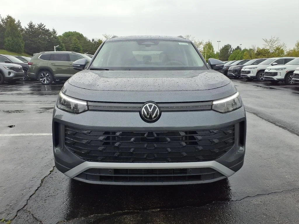 New 2026 Platinum Gray Metallic Volkswagen 2.0T S image 6