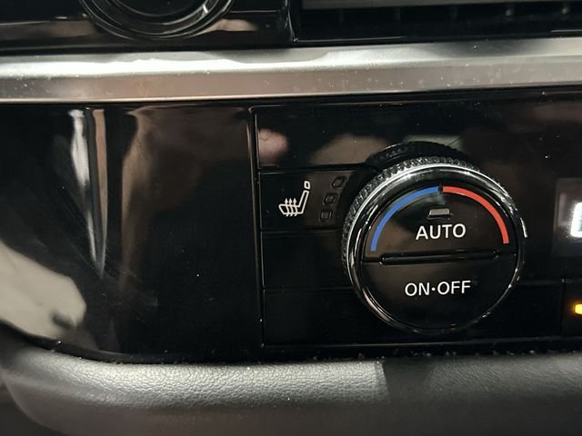 2025 Nissan Pathfinder SV - Photo 34