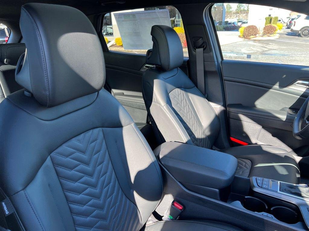 New 2026 Wolf Gray Kia X-Line image 32