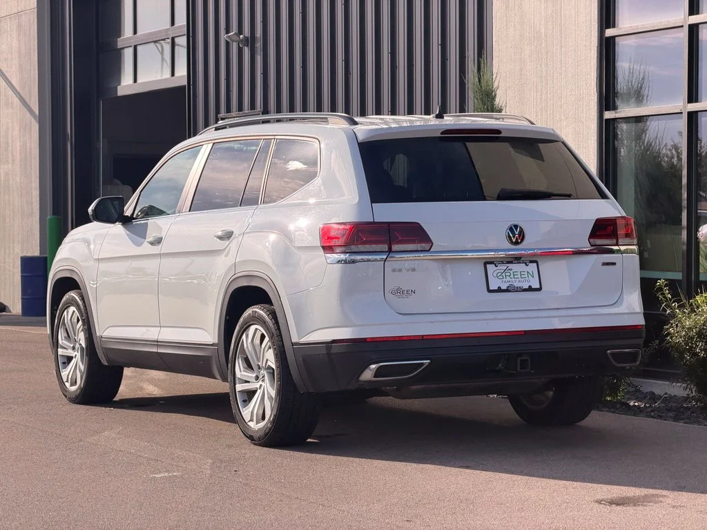 Used 2021 White Volkswagen 3.6L V6 SE w/Technology image 3