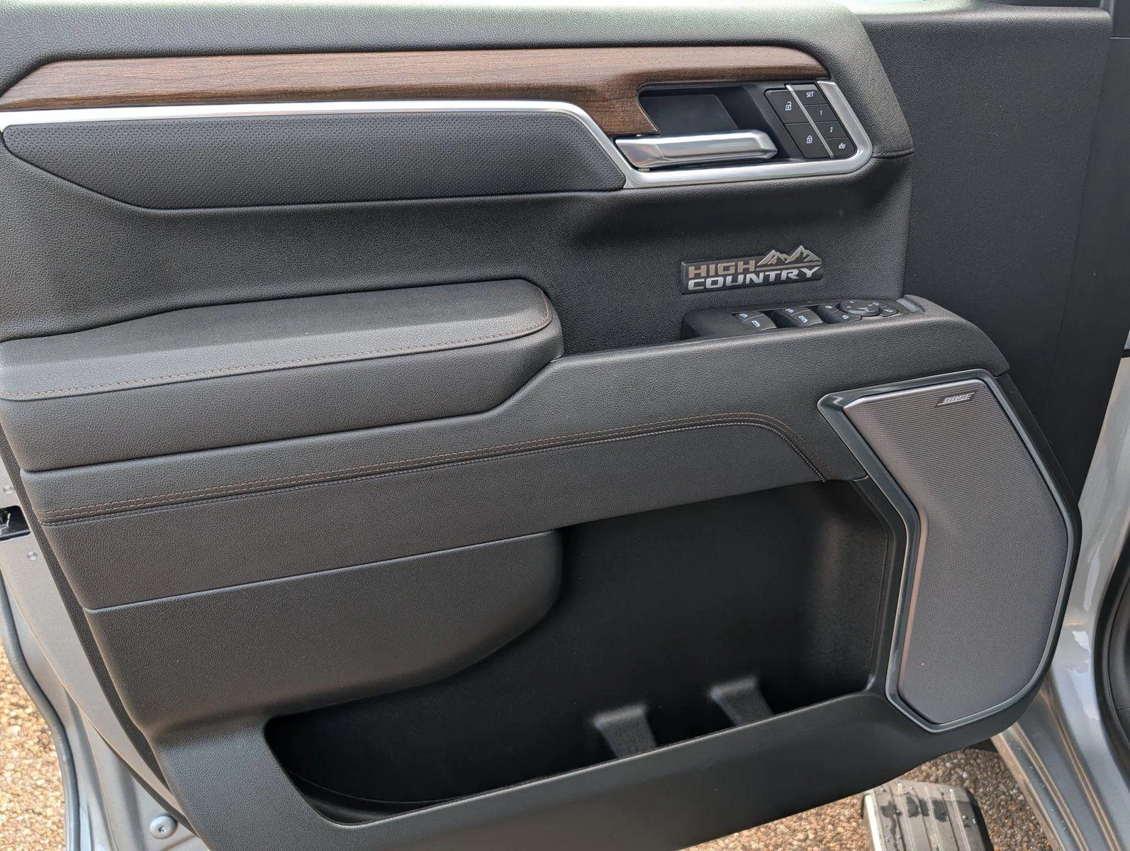 Used 2025 Sterling Gray Metallic Chevrolet High Country image 16