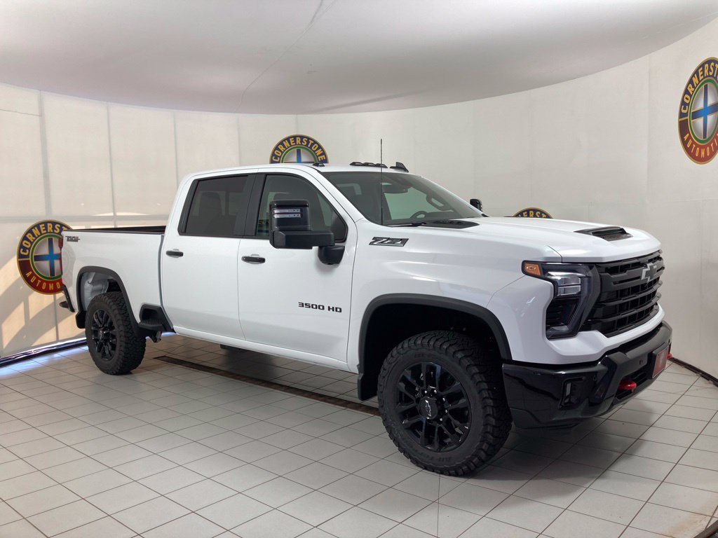 New 2026 Summit White Chevrolet LT image 18