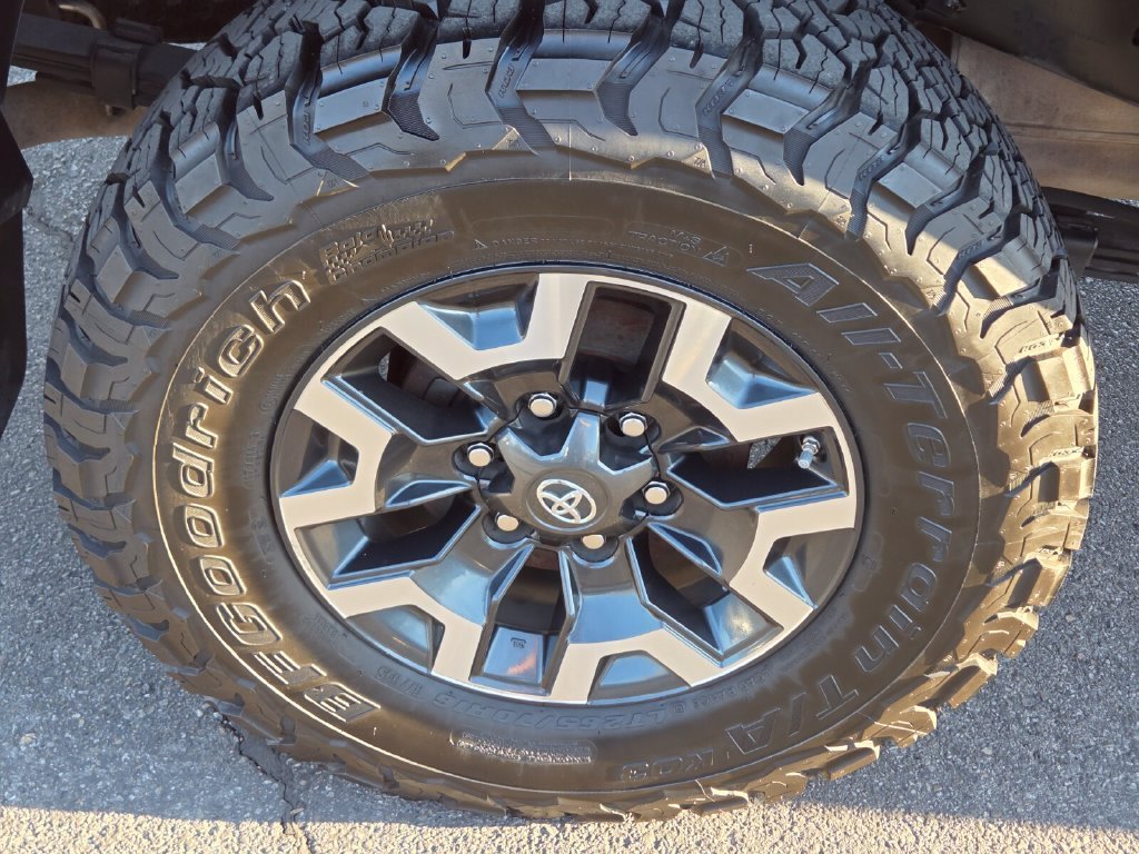 Used 2020 Silver Toyota TRD Off-Road image 10