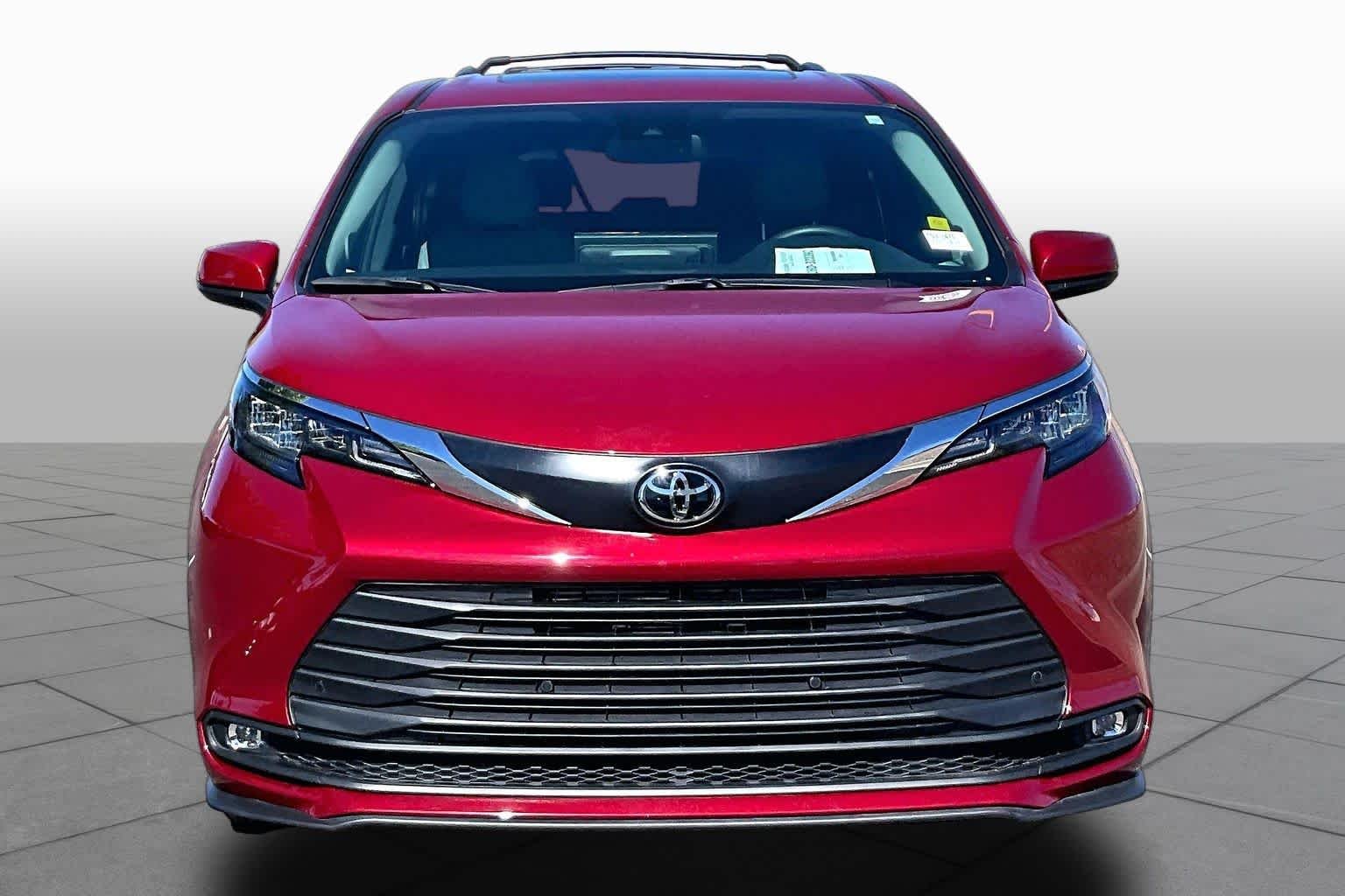 Certified Used 2026 Ruby Flare Pearl Toyota XLE image 4