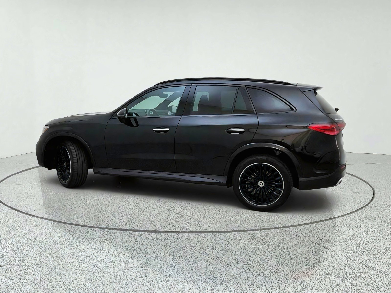 Certified Used 2026 Black Mercedes-Benz GLC 300 image 13