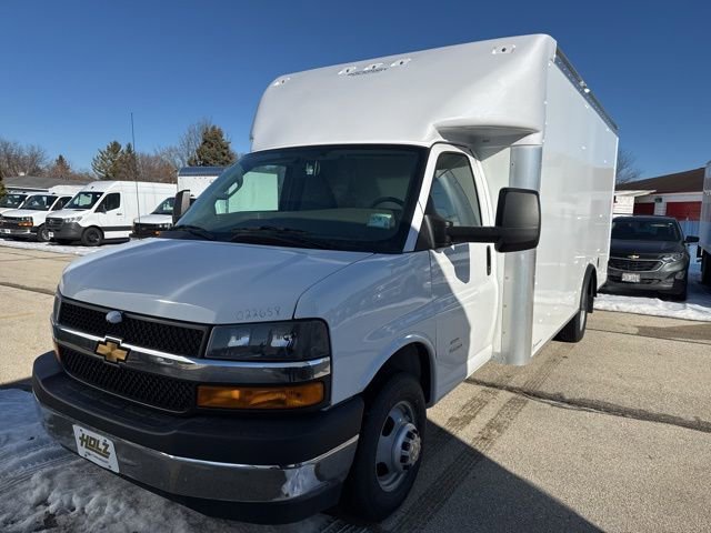 2025 Chevrolet Express 4500 177" WB's photo