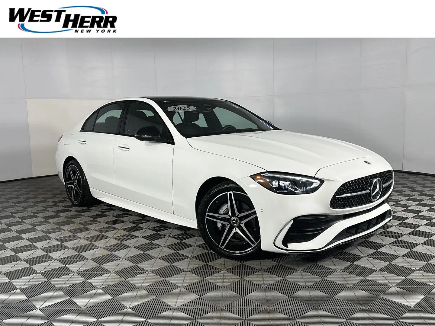 Used 2025  Mercedes-Benz C 300 image 1