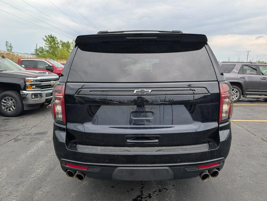 Used 2024 Midnight Blue Metallic Chevrolet Z71 image 9