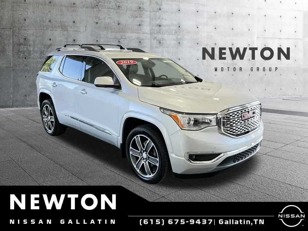 2019 GMC Acadia Denali FWD's photo