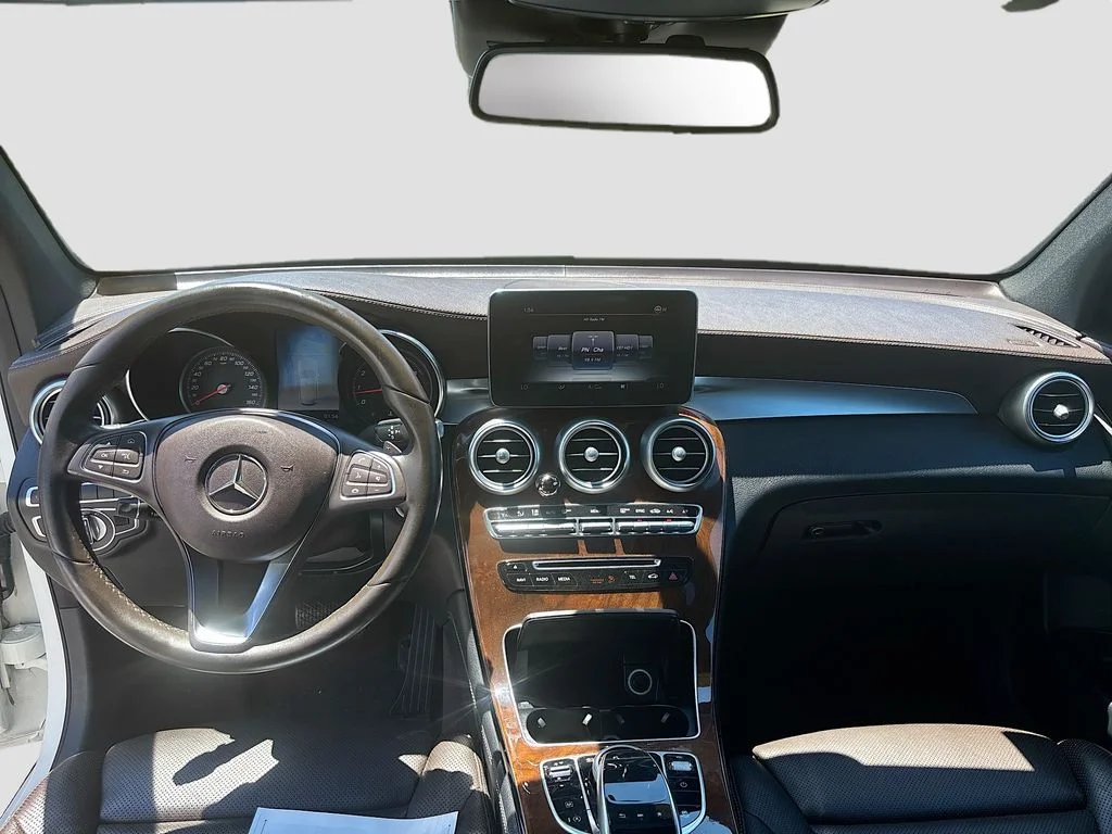 Used 2018 White Mercedes-Benz GLC 300 image 45