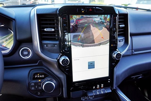 New 2026 Bright White Clear-Coat Exterior Paint RAM Big Horn Night Edition image 33