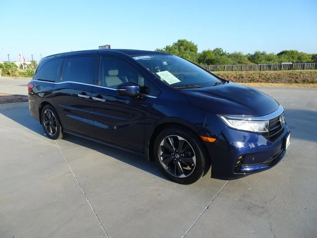 Certified Used 2022 Obsidian Blue Pearl Honda Elite image 3