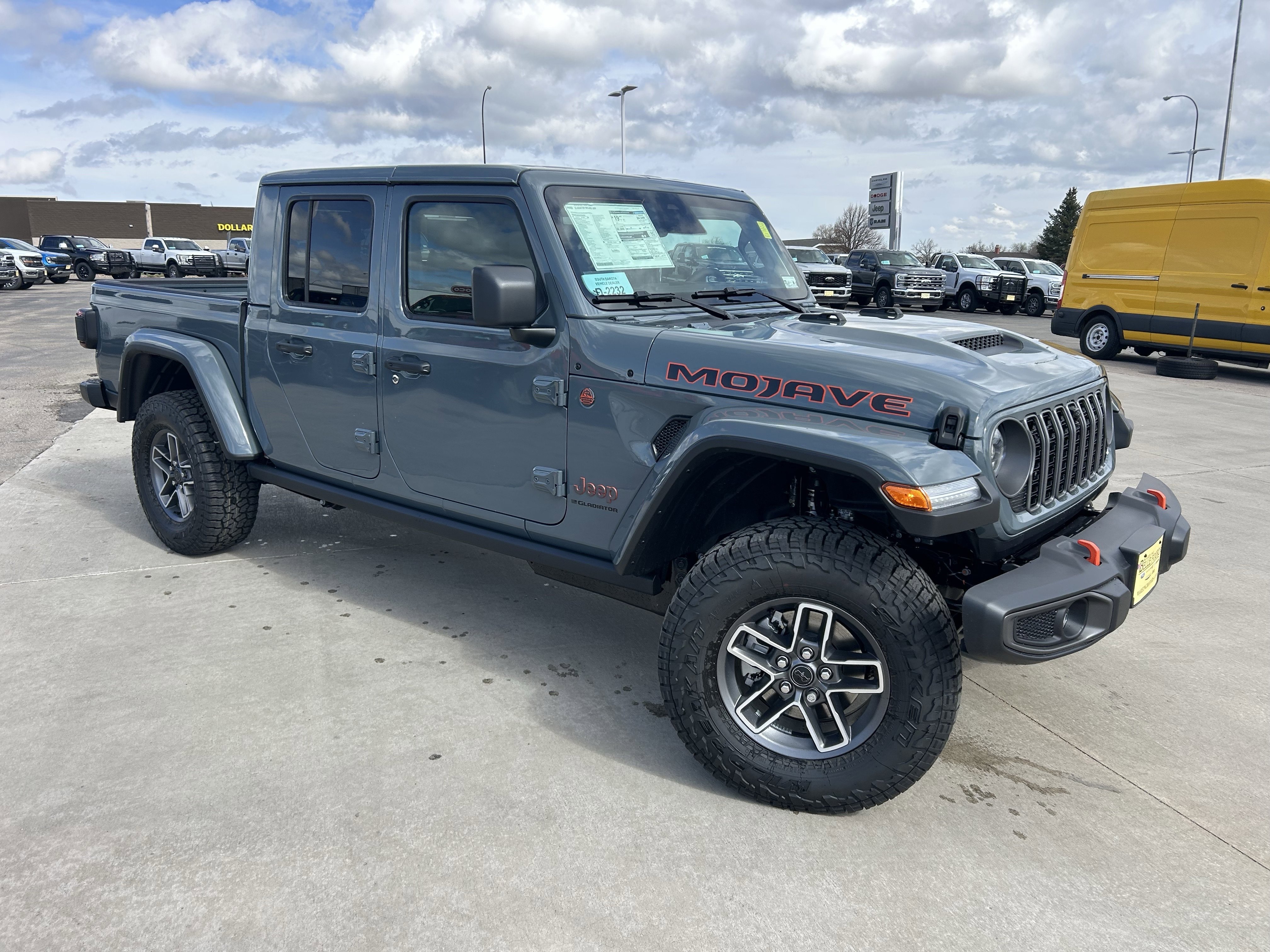 New 2026 Anvil Clearcoat Jeep Mojave image 4