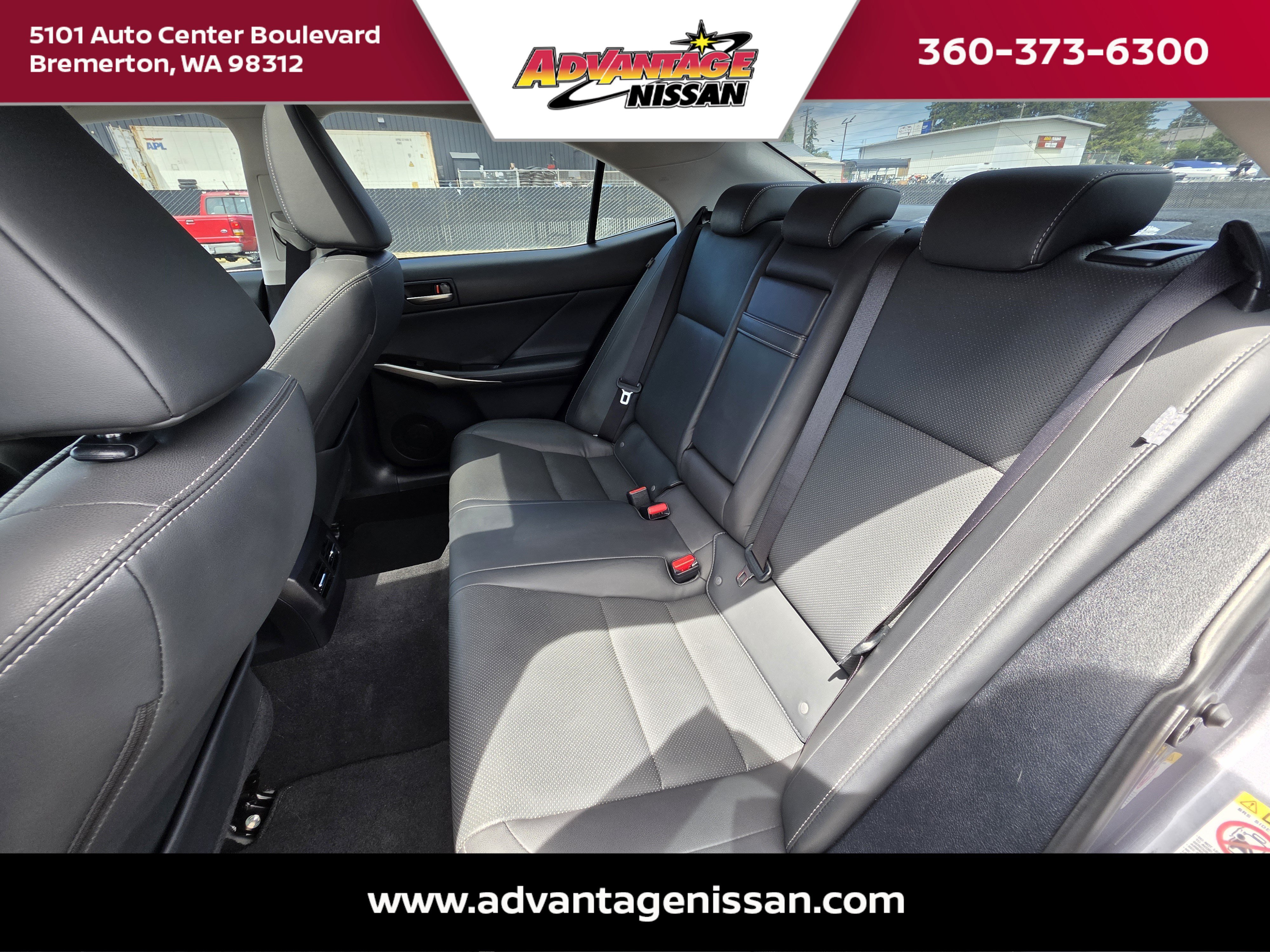 Used 2018 Gray Pearl Lexus 300 image 13