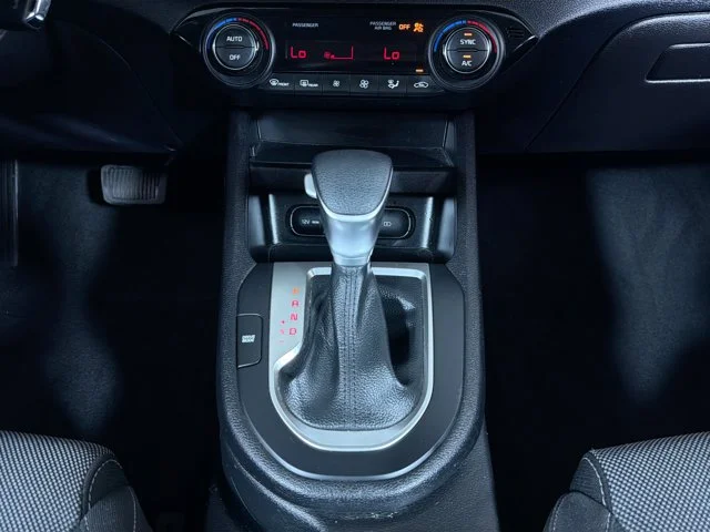 Used 2023 STEEL_GREY Kia LXS image 15
