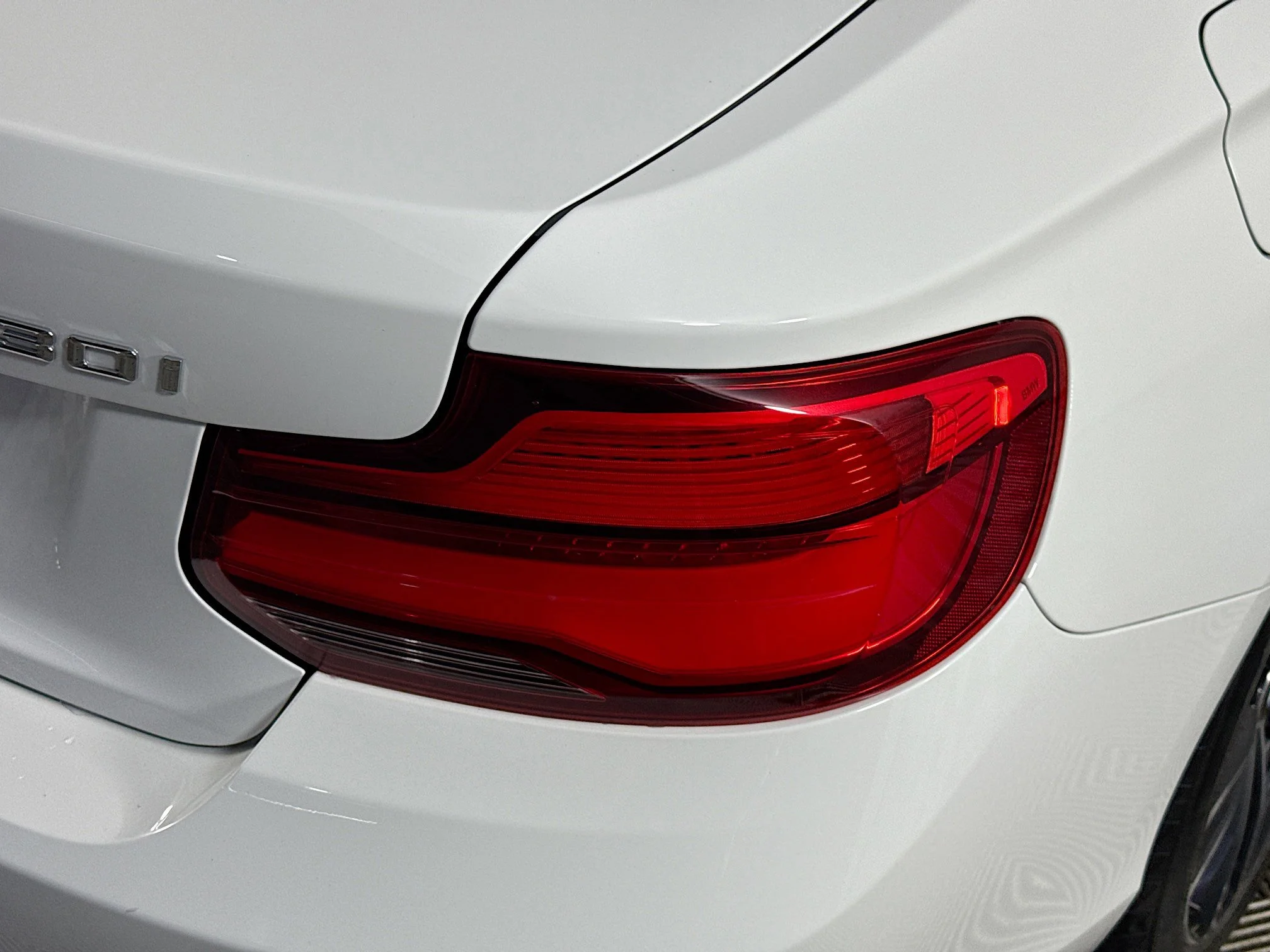 Used 2019 Alpine White BMW 230i image 28