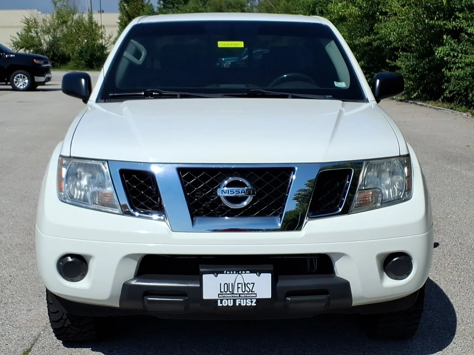 Used 2019 Glacier White Nissan SV image 32