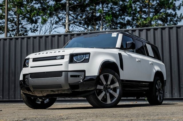 2026 Land Rover Defender 130 V8