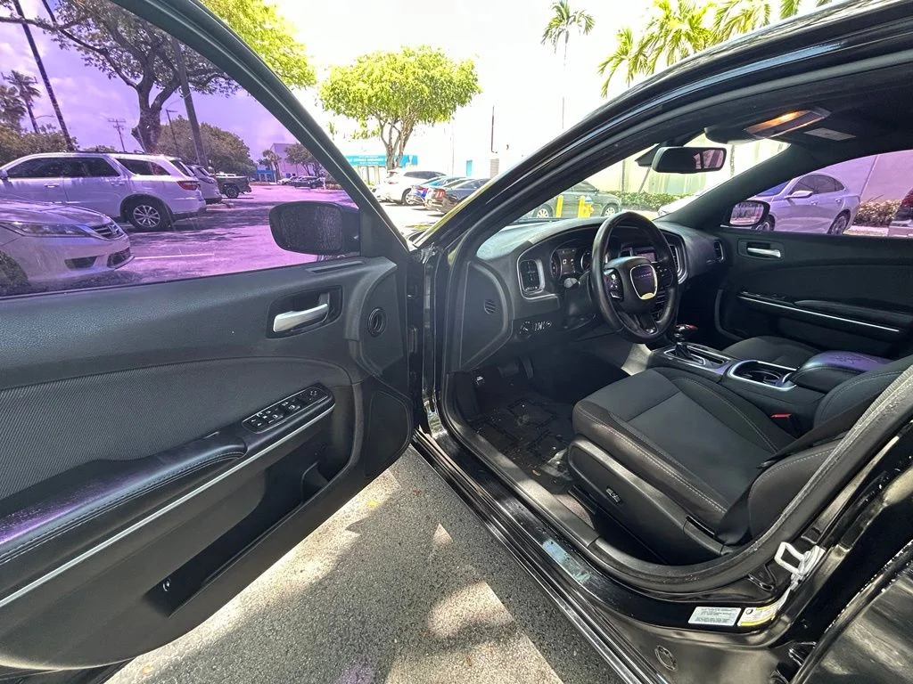 Used 2017 Black Dodge SE image 15