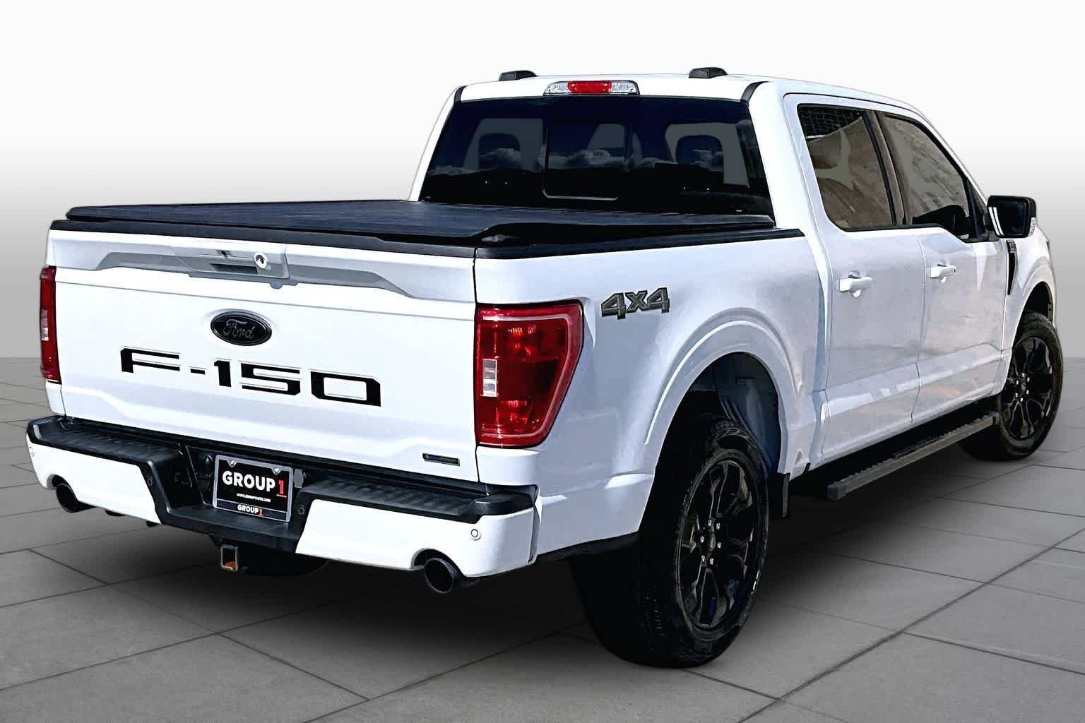 Used 2023 Oxford White Ford XLT image 13