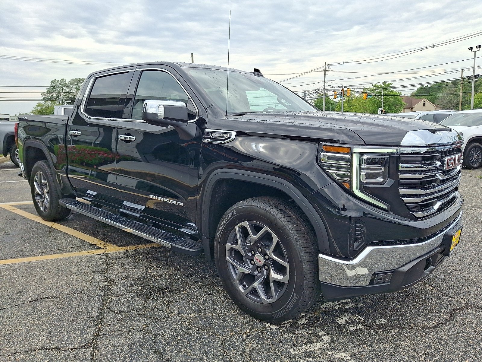 New 2026 Onyx Black GMC SLT image 2