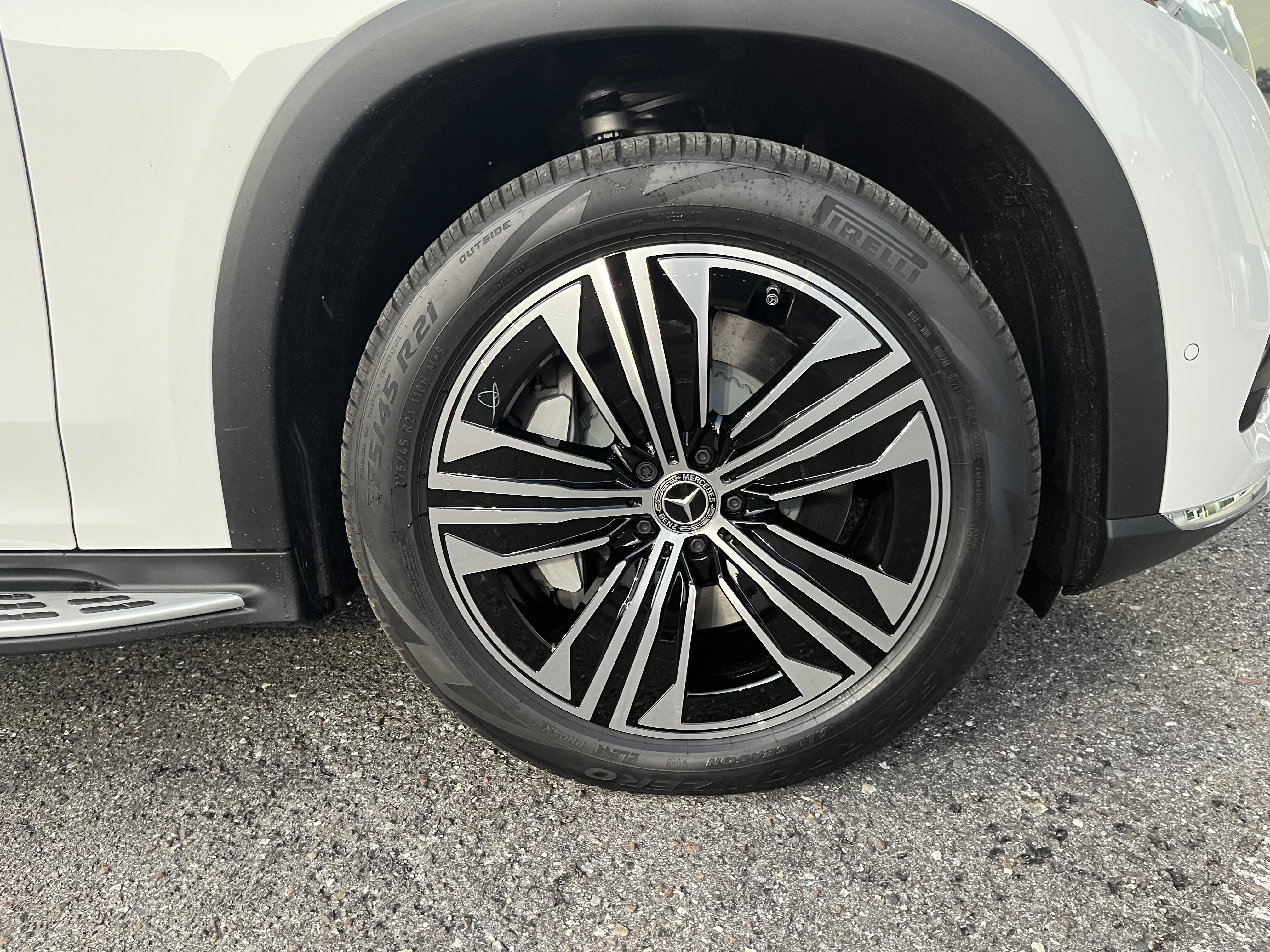 New 2026 POLAR WHITE Mercedes-Benz EQS 400 image 9