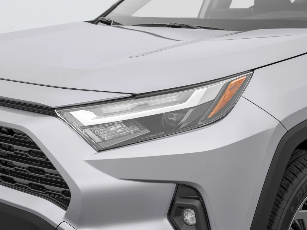 Used 2025 Silver Toyota XLE image 49