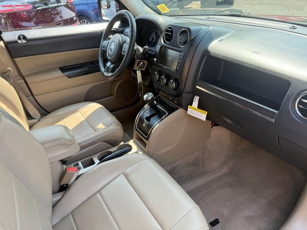 Used 2016 Red Jeep High Altitude image 28